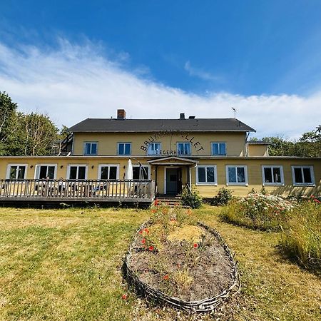 Brukshotellet Oeland - Vandrarhem Degerhamn 外观 照片
